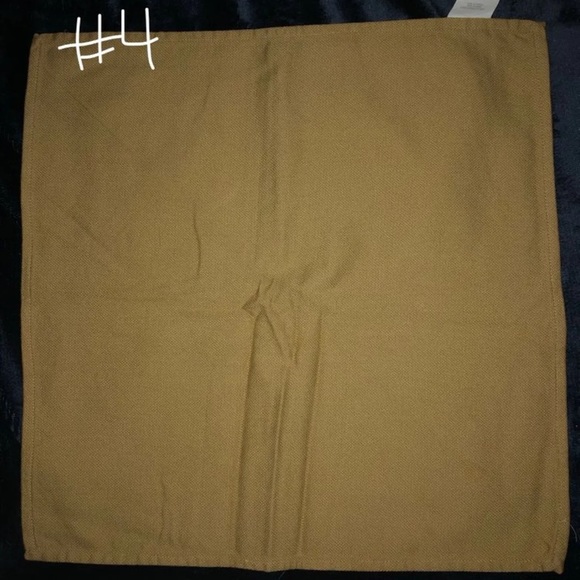 4 sets of table napkins - Picture 5 of 5